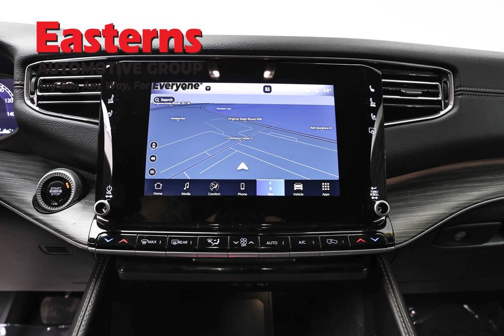 Used 2024 Jeep Wagoneer Series II AWD/4WD image 12