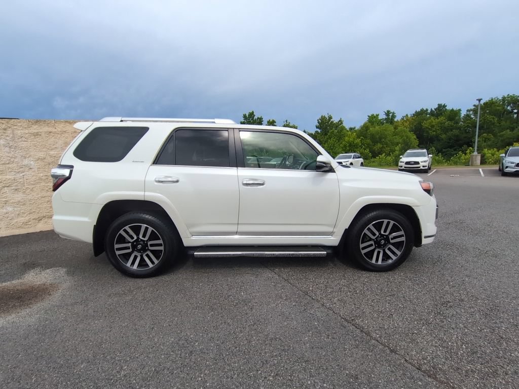 Used 2017 Toyota 4Runner Limited RWD image 3