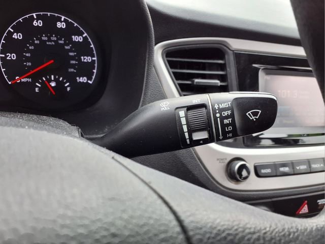 Used 2021 Hyundai Accent SE image 19