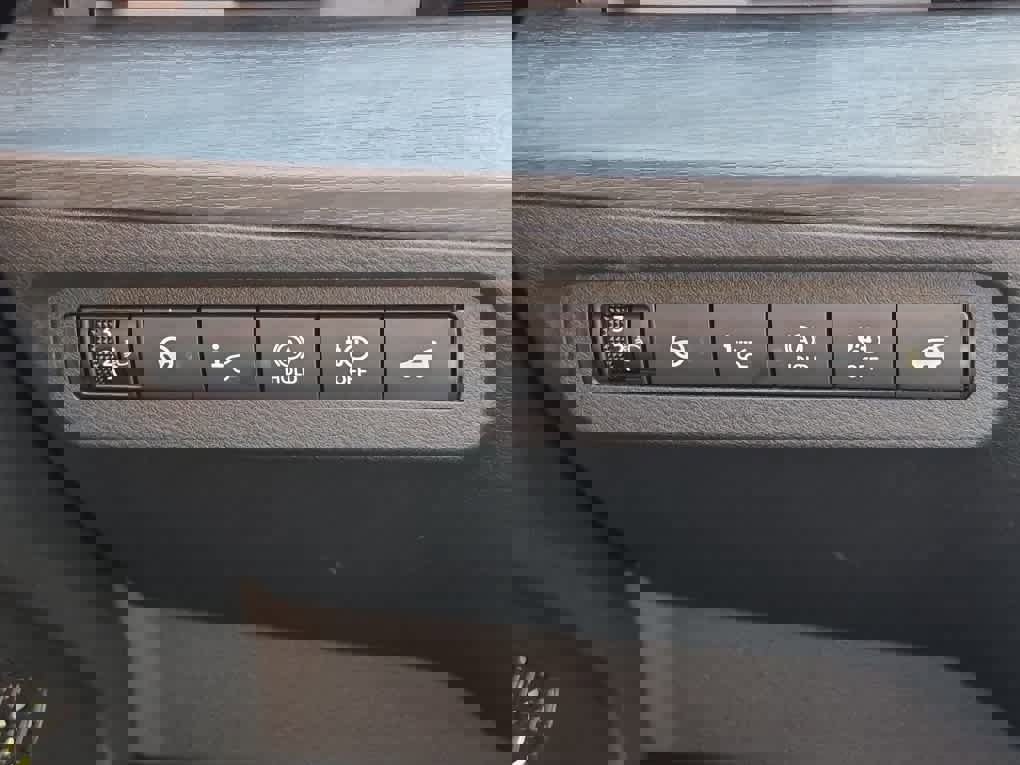 Used 2023 Nissan Ariya FWD image 19