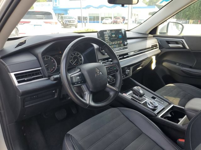 Used 2024 Mitsubishi Outlander SE FWD image 18