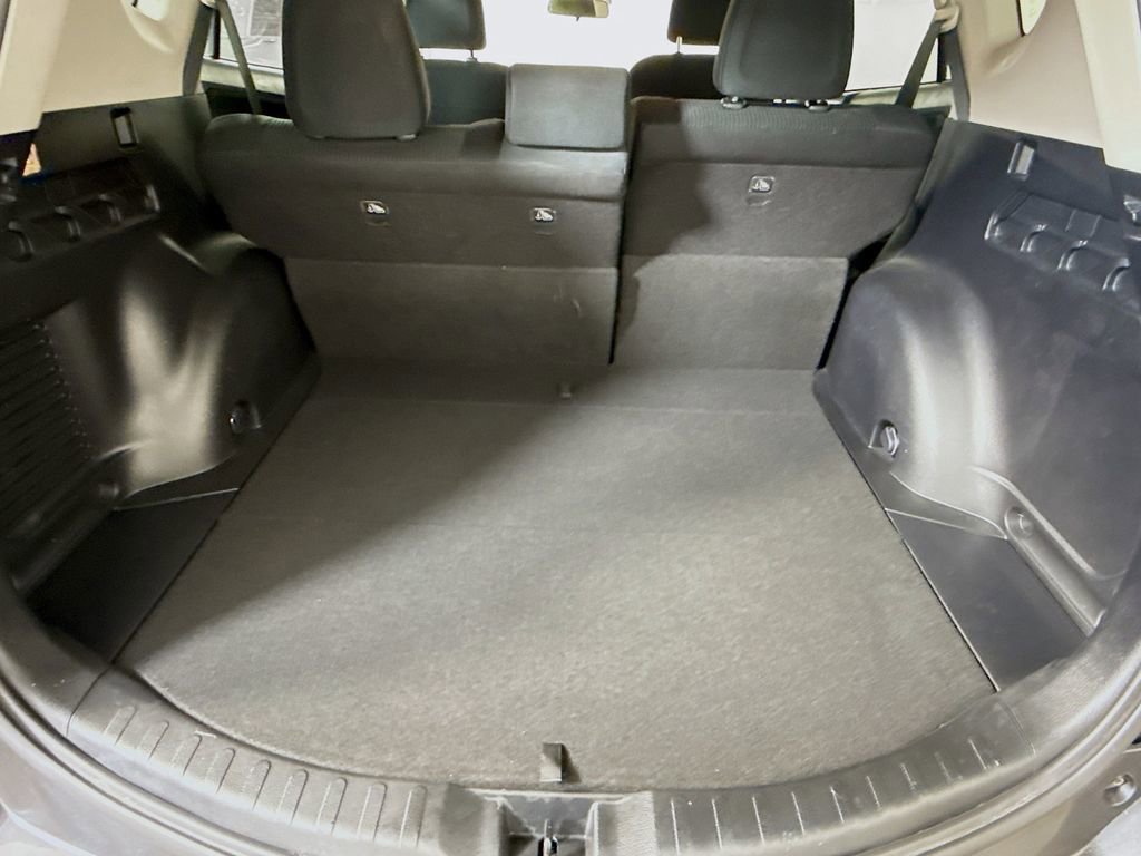Certified 2016 Toyota RAV4 LE FWD image 23