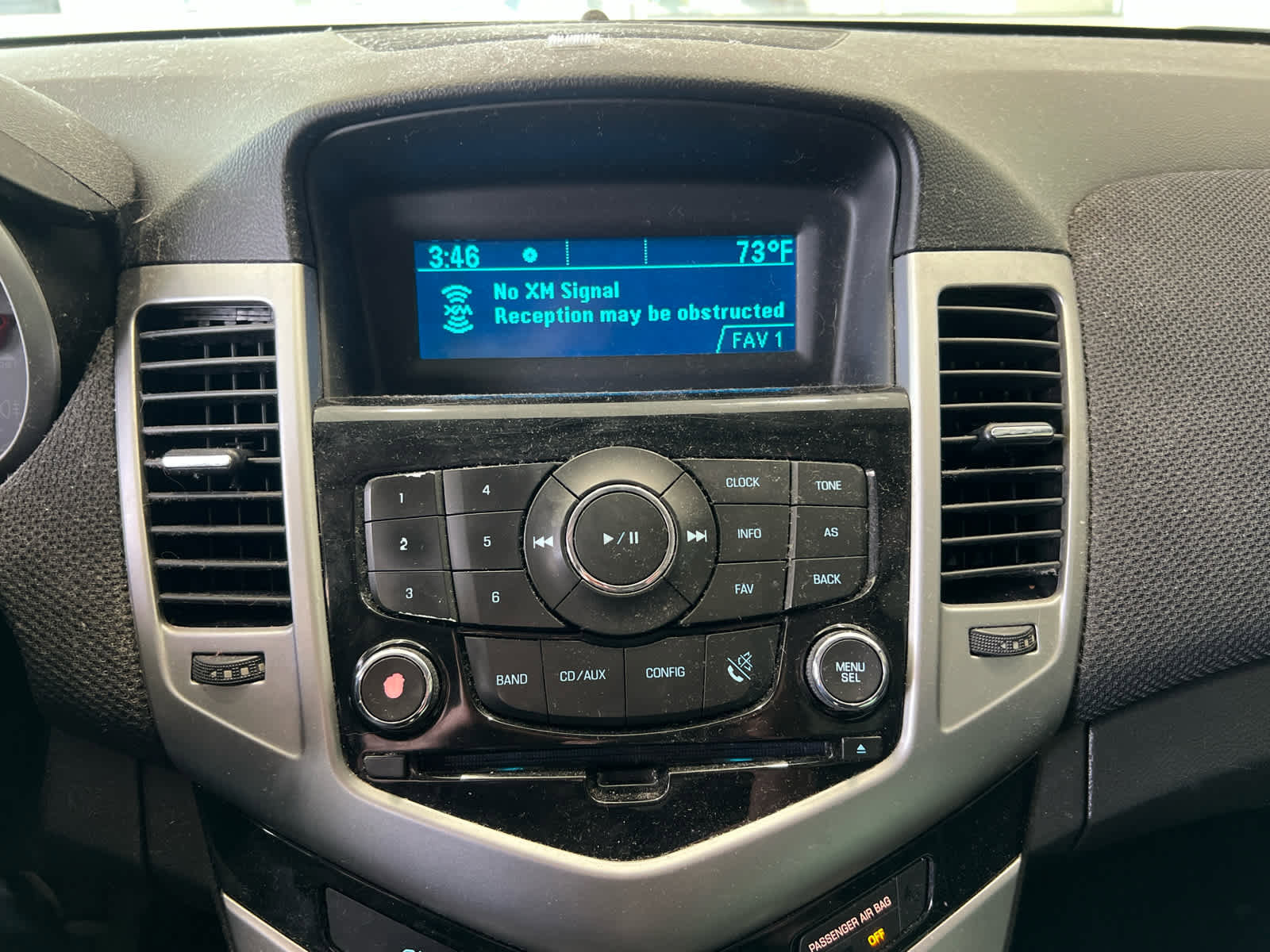 Used 2015 Chevrolet Cruze LT image 17