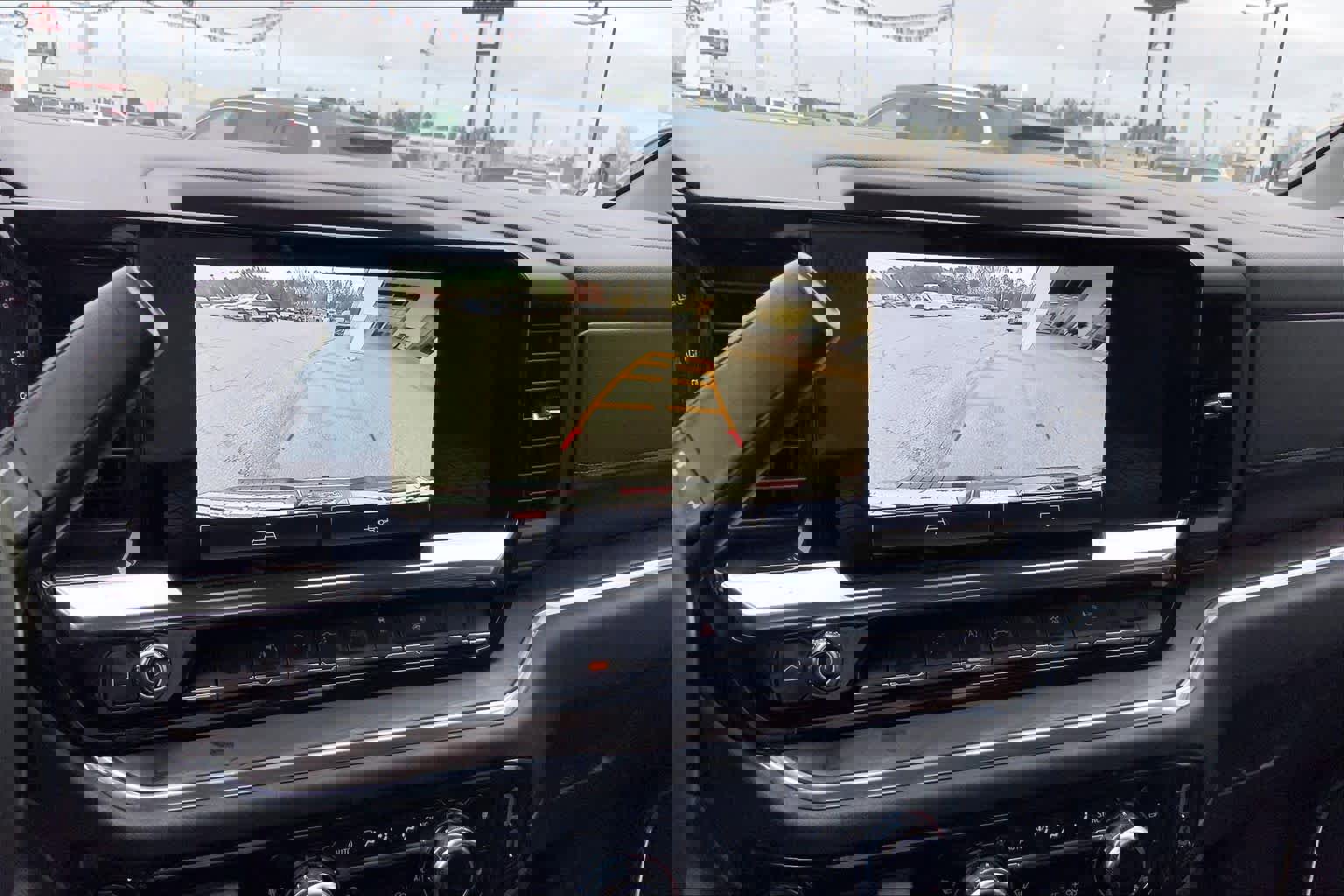 Used 2025 GMC Sierra 1500 SLT image 27