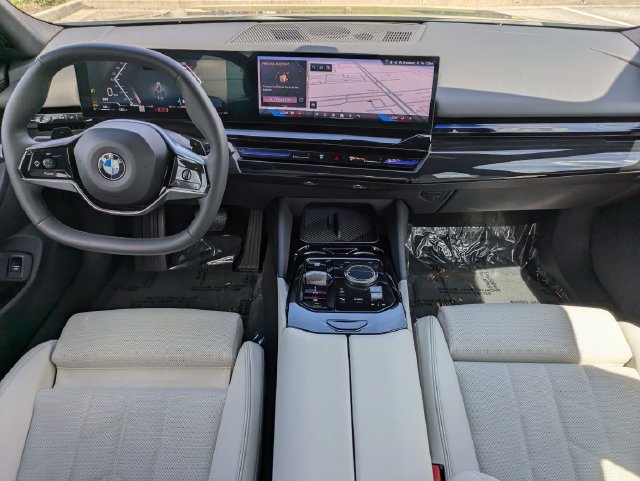 Used 2024 BMW 530i w/ Convenience Package RWD image 15