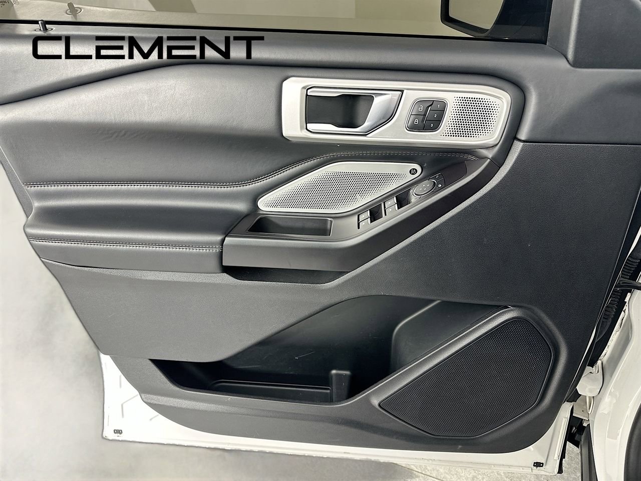 Certified 2020 Ford Explorer Platinum w/ Premium Technology Package image 29