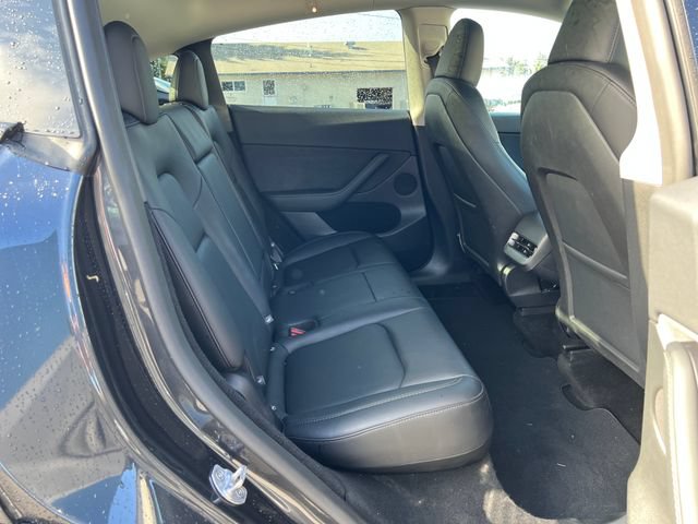 Used 2025 Tesla Model Y Long Range AWD/4WD image 10