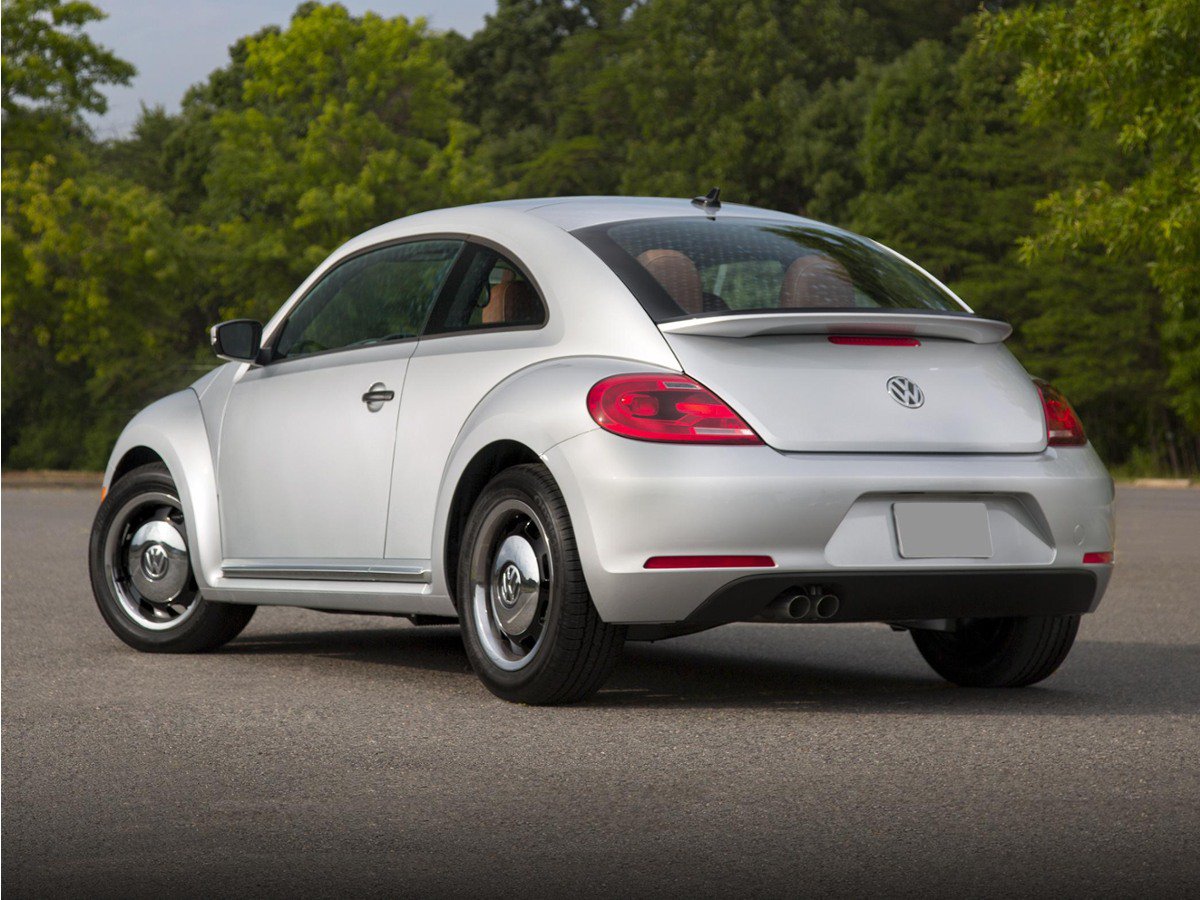 Used 2015 Volkswagen Beetle 1.8T Classic FWD image 1