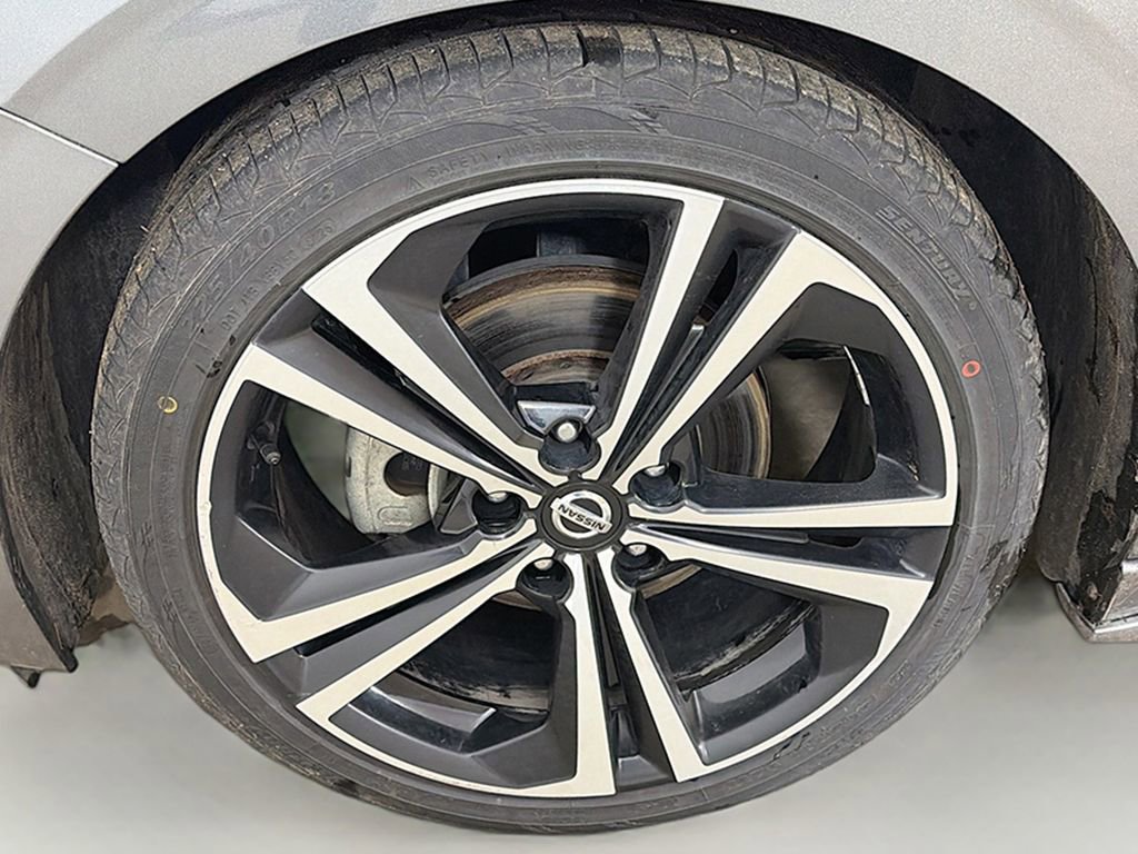 Used 2020 Nissan Sentra SR image 14