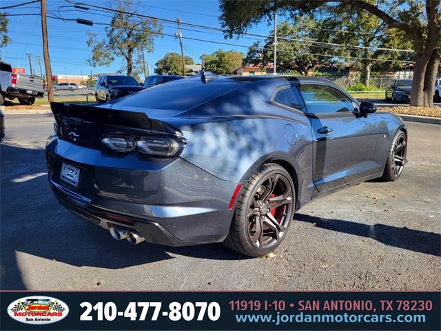 Used 2023 Chevrolet Camaro SS image 4