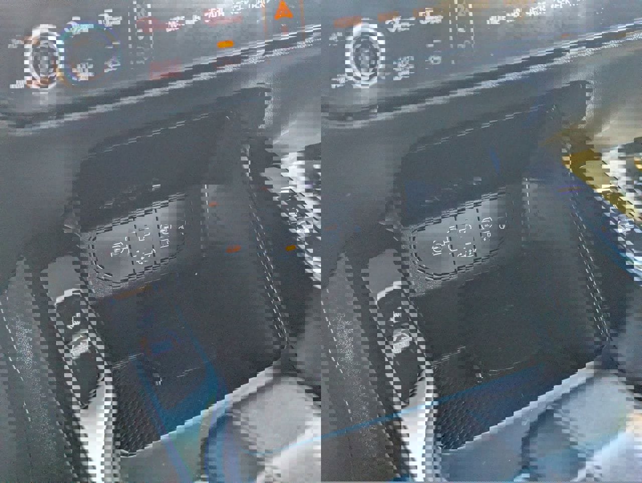 Used 2024 Kia Sorento S AWD/4WD image 26