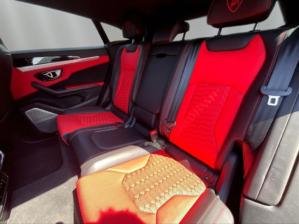 Used 2021 Lamborghini Urus AWD/4WD image 21