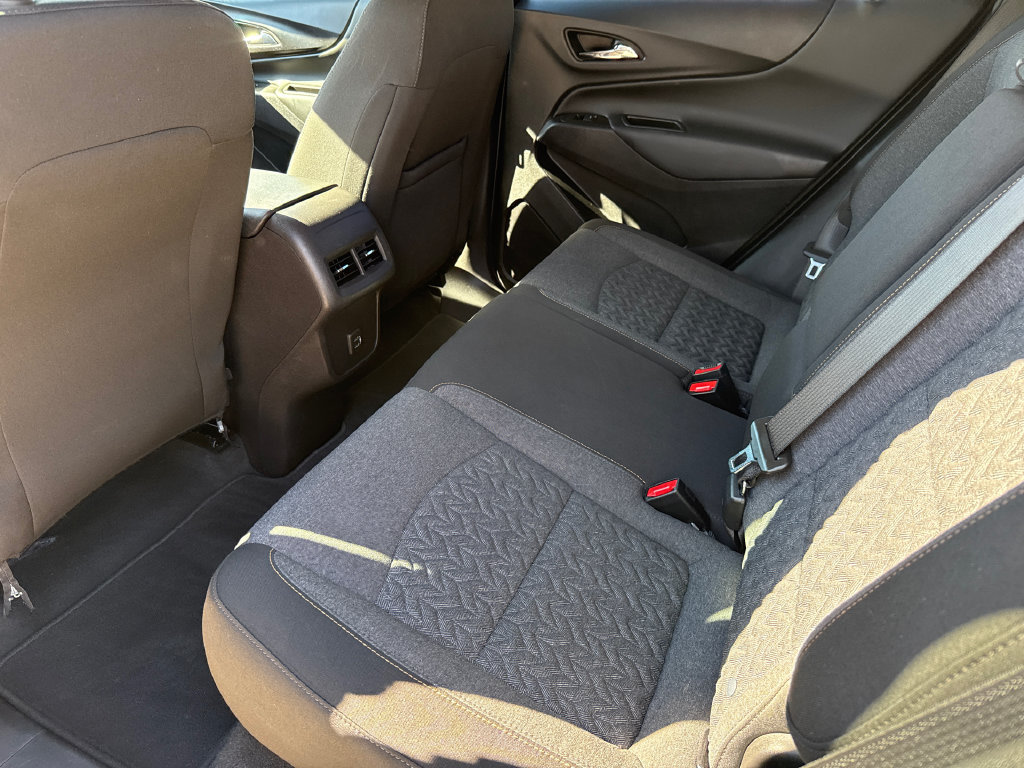 Used 2024 Chevrolet Equinox LT FWD image 16