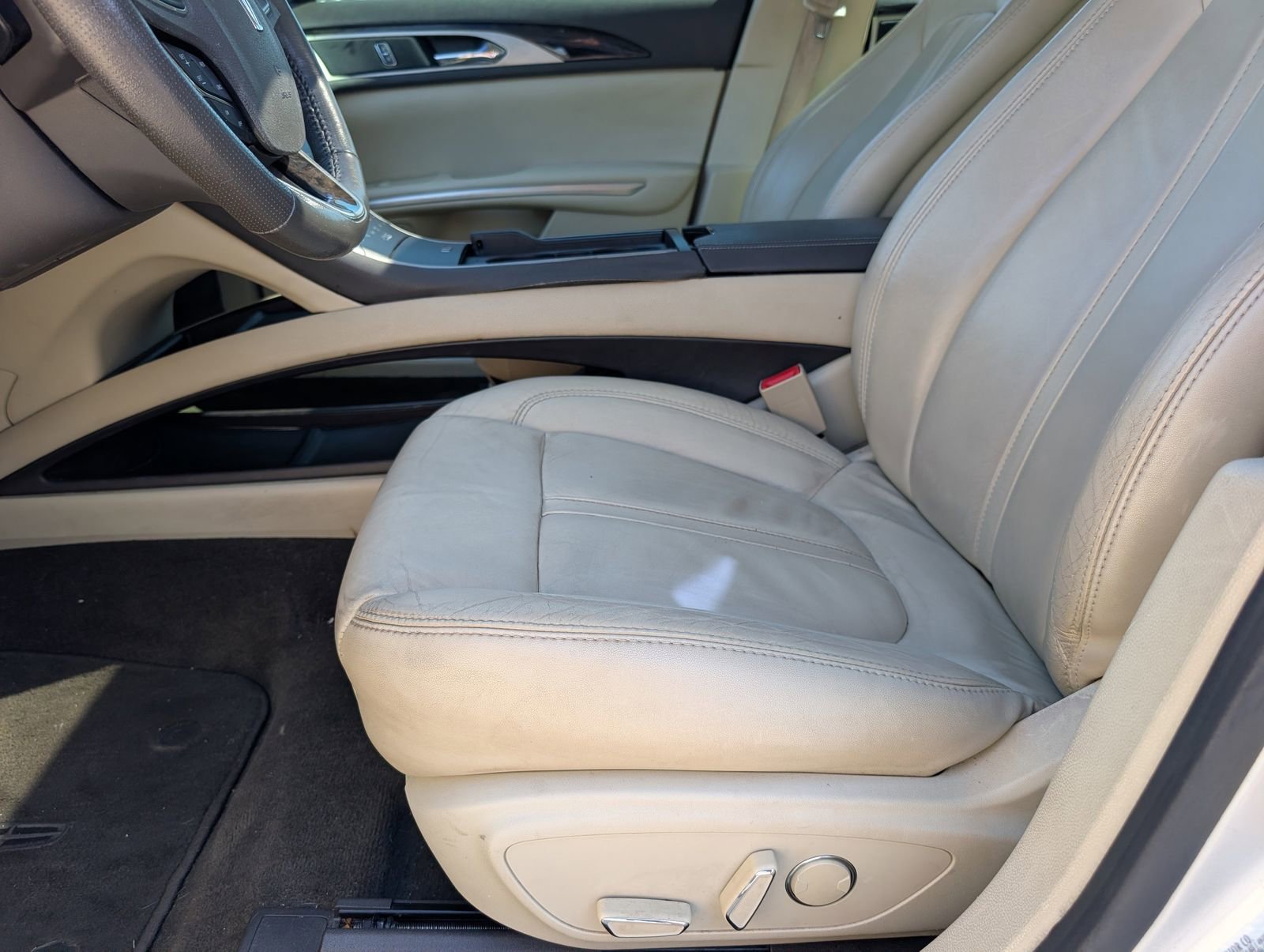 Used 2013 Lincoln MKZ AWD image 7