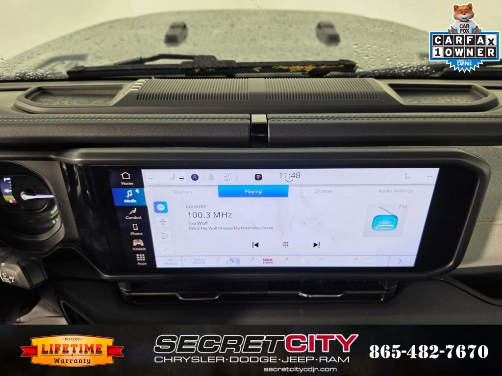 Used 2025 Jeep Wrangler Sahara 4xe image 19