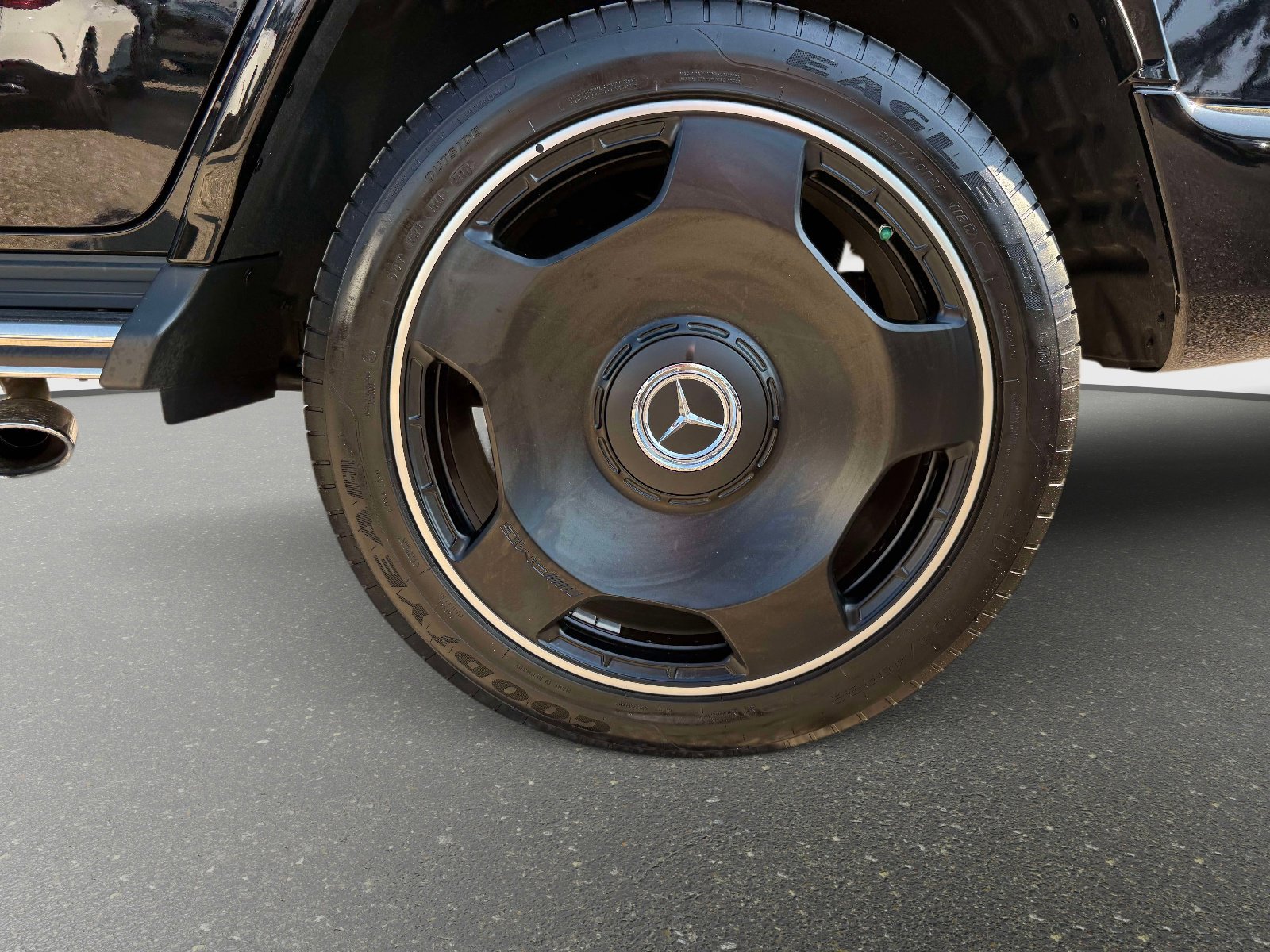 Used 2025 Mercedes-Benz G 63 AMG 4MATIC image 11