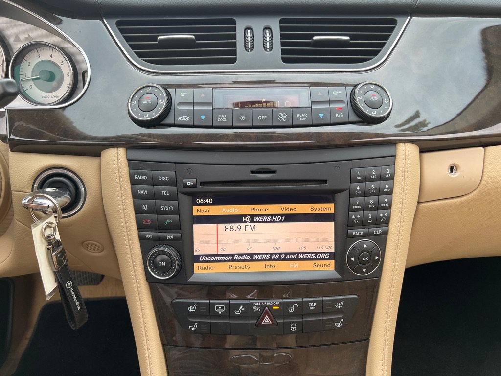 Used 2011 Mercedes-Benz CLS 550 image 28