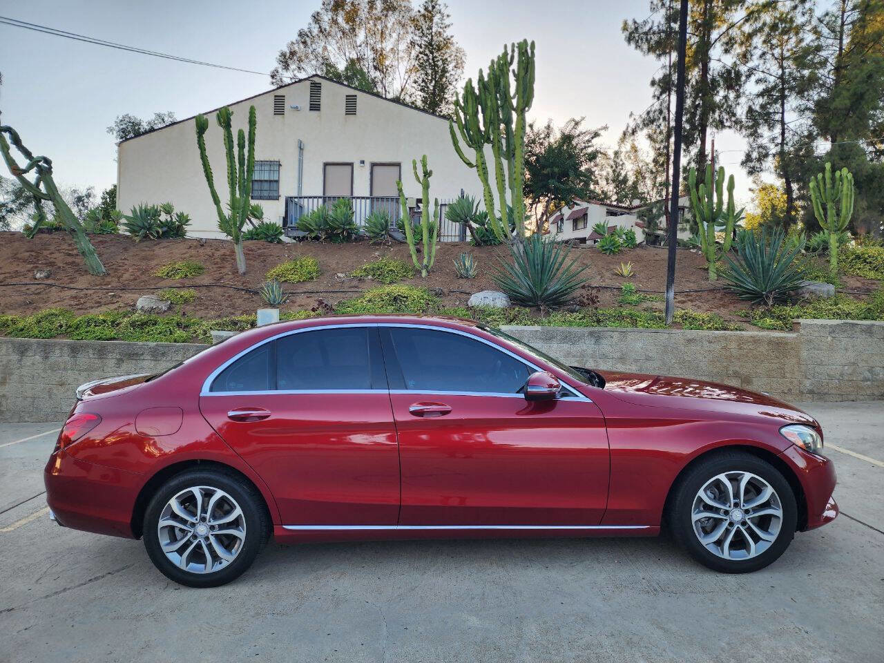 Used 2017 Mercedes-Benz C 300 4MATIC Sedan image 6