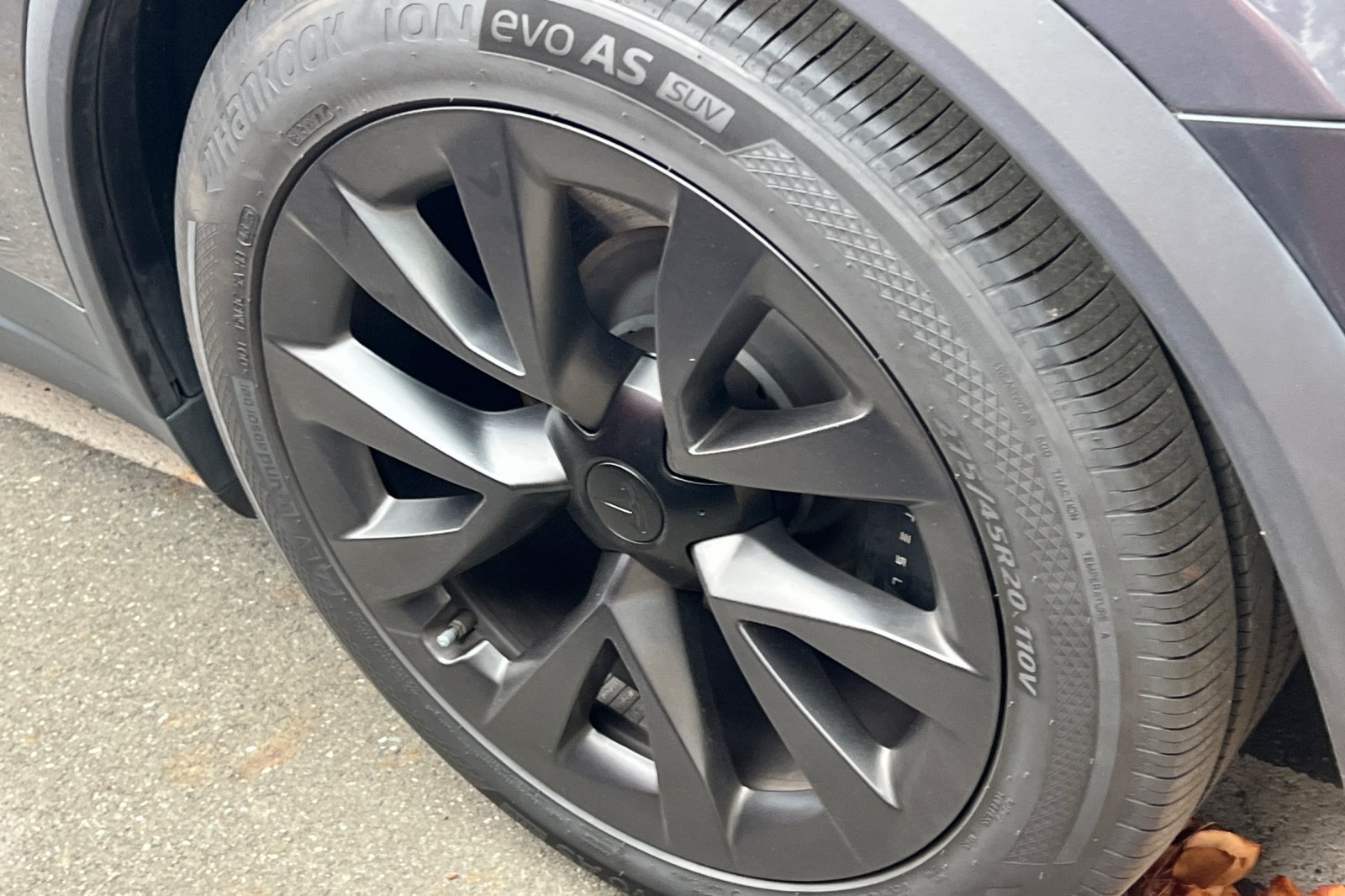 Used 2023 Tesla Model X AWD/4WD image 4
