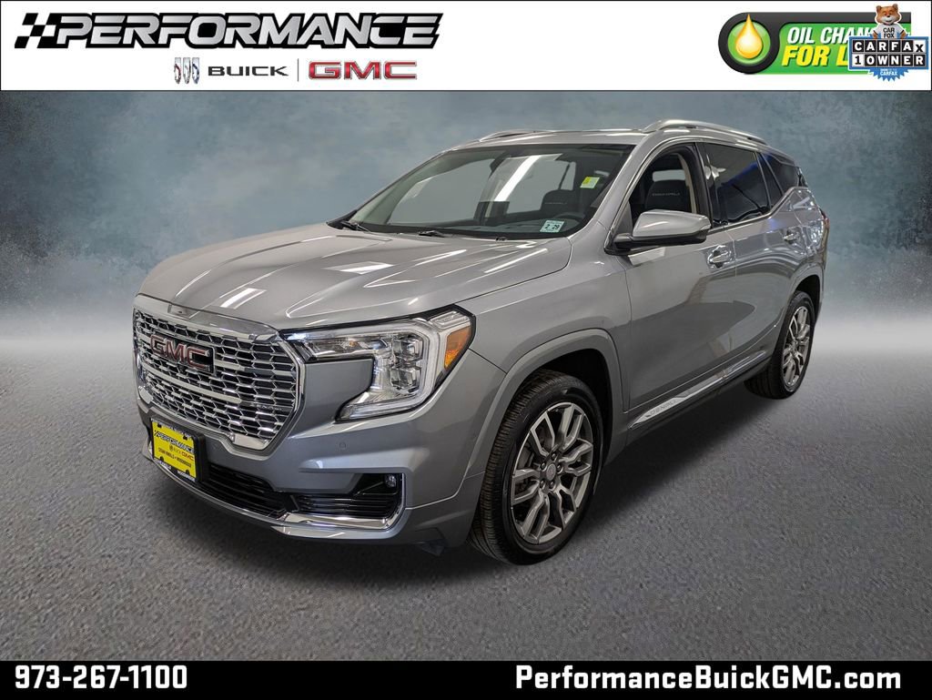 Used 2024 GMC Terrain Denali w/ Denali Premium Package image 1