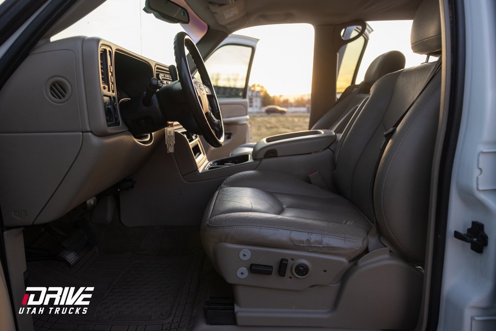 Used 2003 Chevrolet Silverado 2500 LT image 24