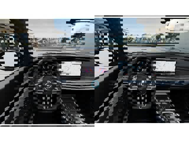 Used 2025 BMW i7 xDrive60 image 14