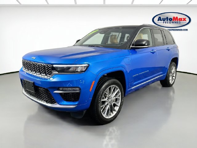 Used 2023 Jeep Grand Cherokee Summit AWD/4WD image 5