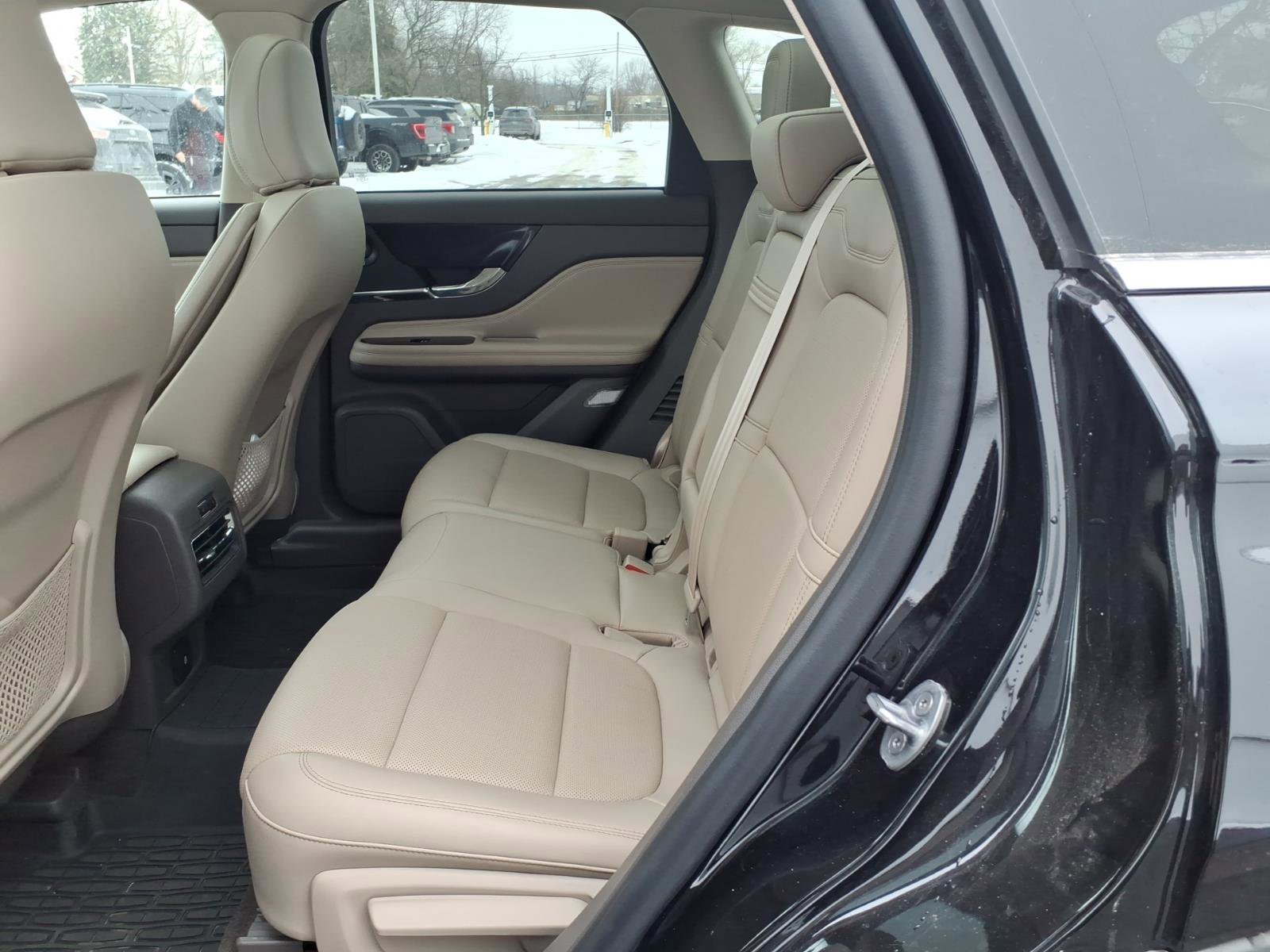 Certified 2022 Lincoln Corsair Reserve w/ Equipment Group 201A image 9