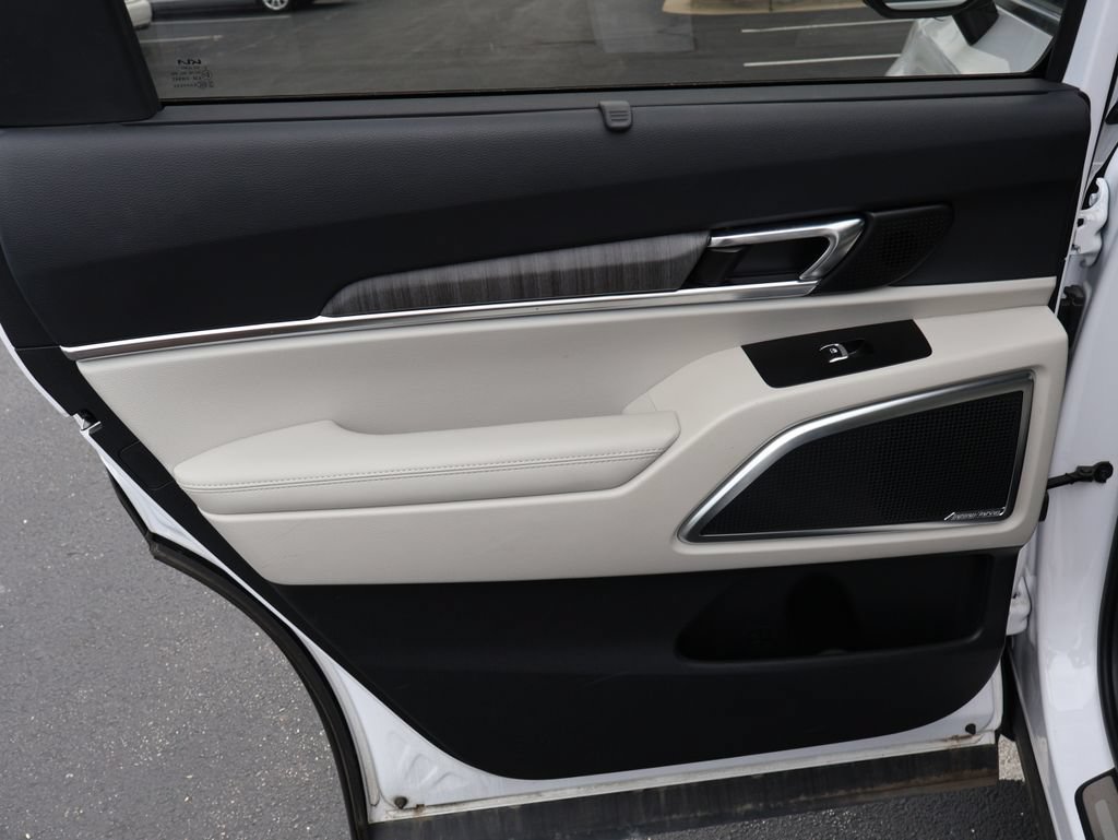 Used 2024 Kia Telluride SX AWD/4WD image 15