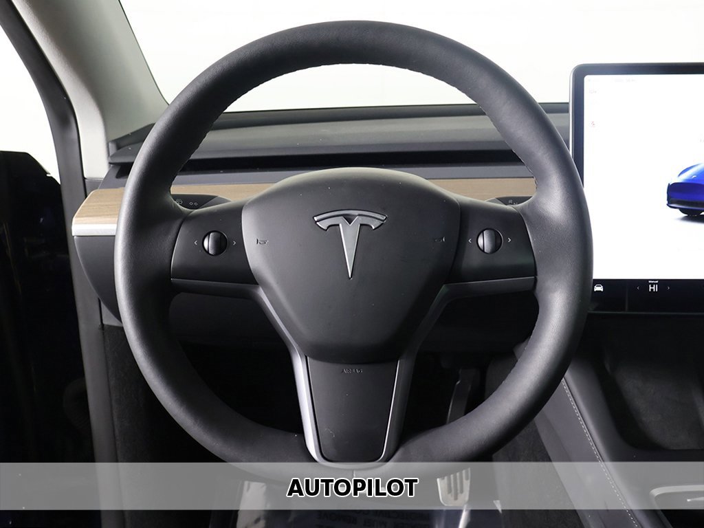Used 2023 Tesla Model Y Long Range image 3