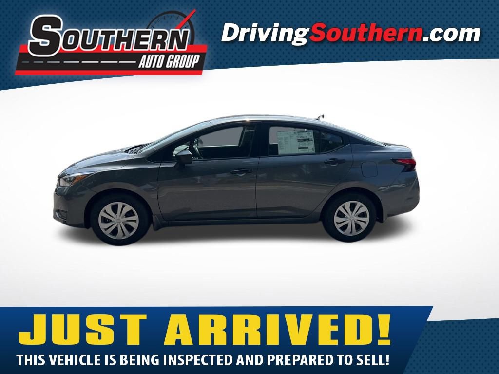 New 2025 Nissan Versa S w/ Trunk Package