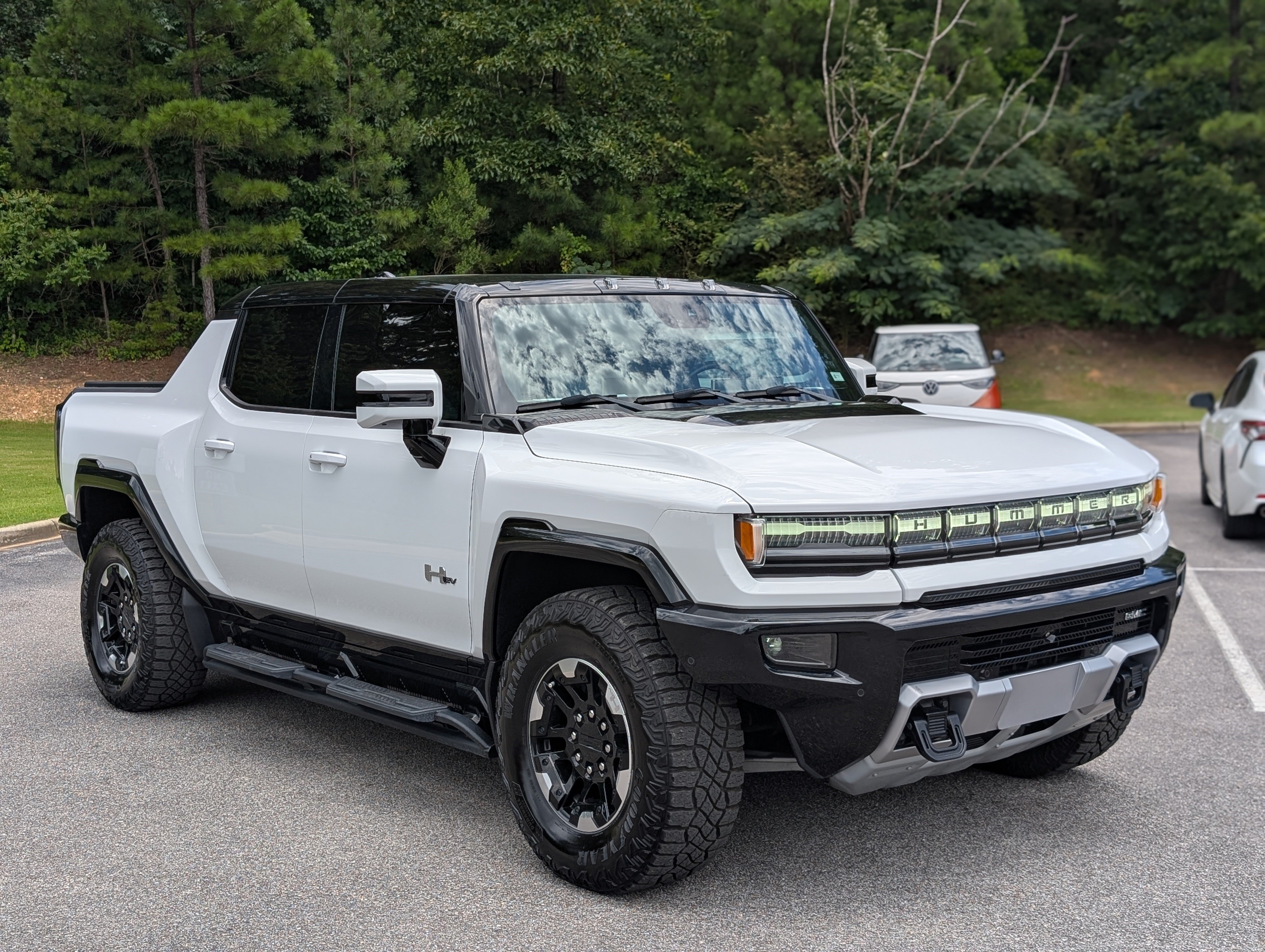 Used 2023 GMC Hummer EV Edition 1 AWD/4WD image 11