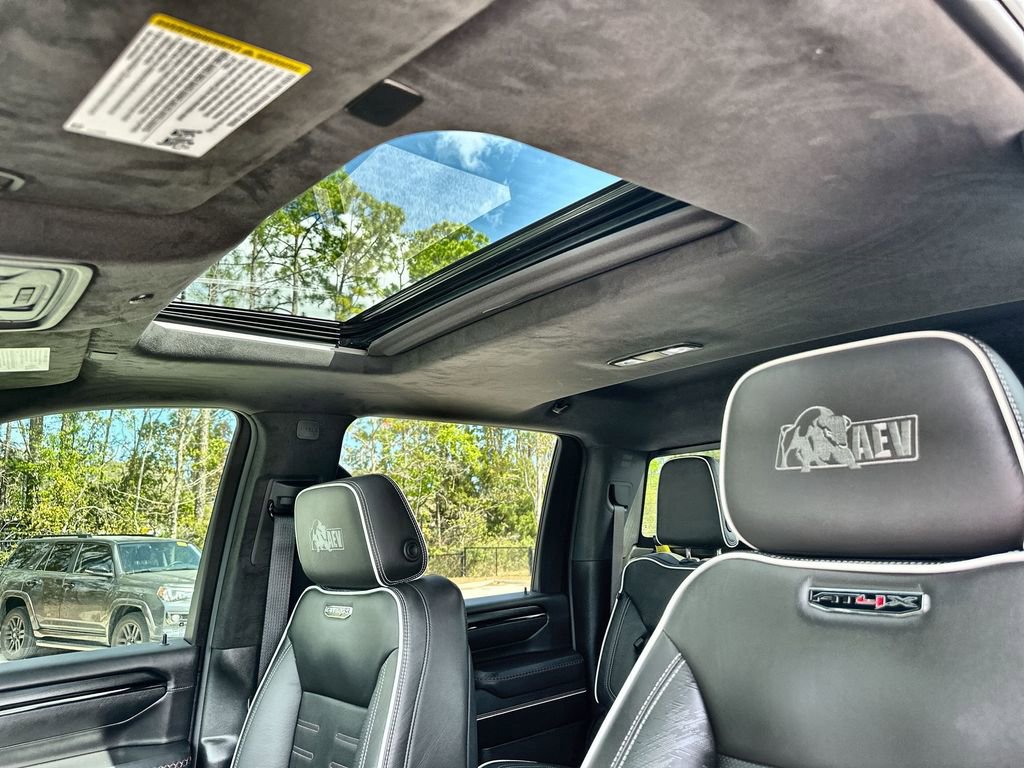 Certified 2025 GMC Sierra 2500 AT4X w/ AT4X AEV Edition image 19