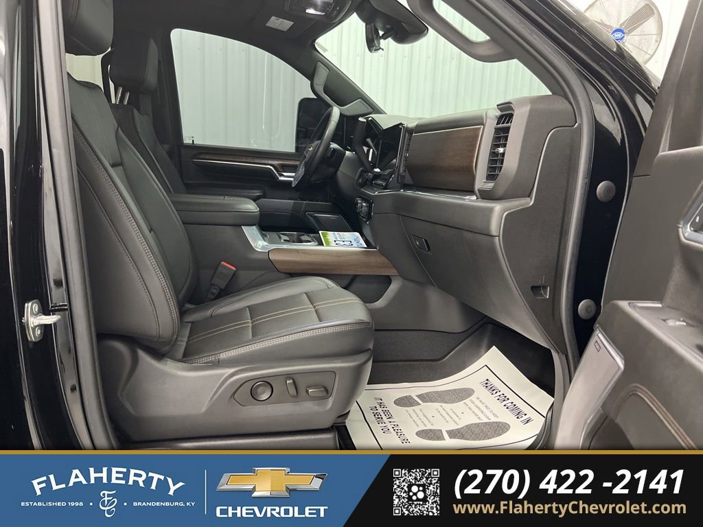 Used 2024 Chevrolet Silverado 2500 High Country w/ Technology Package AWD/4WD image 14