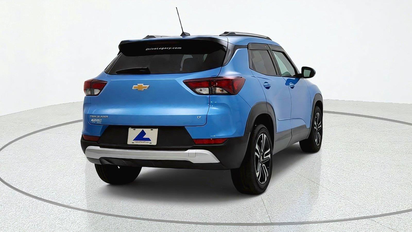 Used 2025 Chevrolet TrailBlazer LT FWD image 6