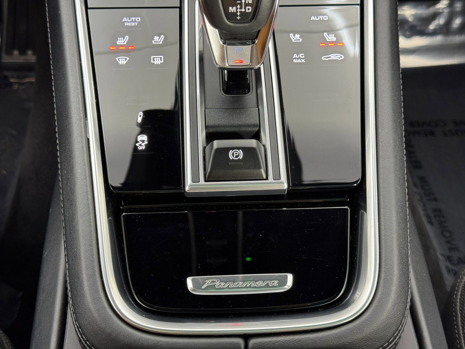 Used 2022 Porsche Panamera Turbo S w/ Premium Package image 34