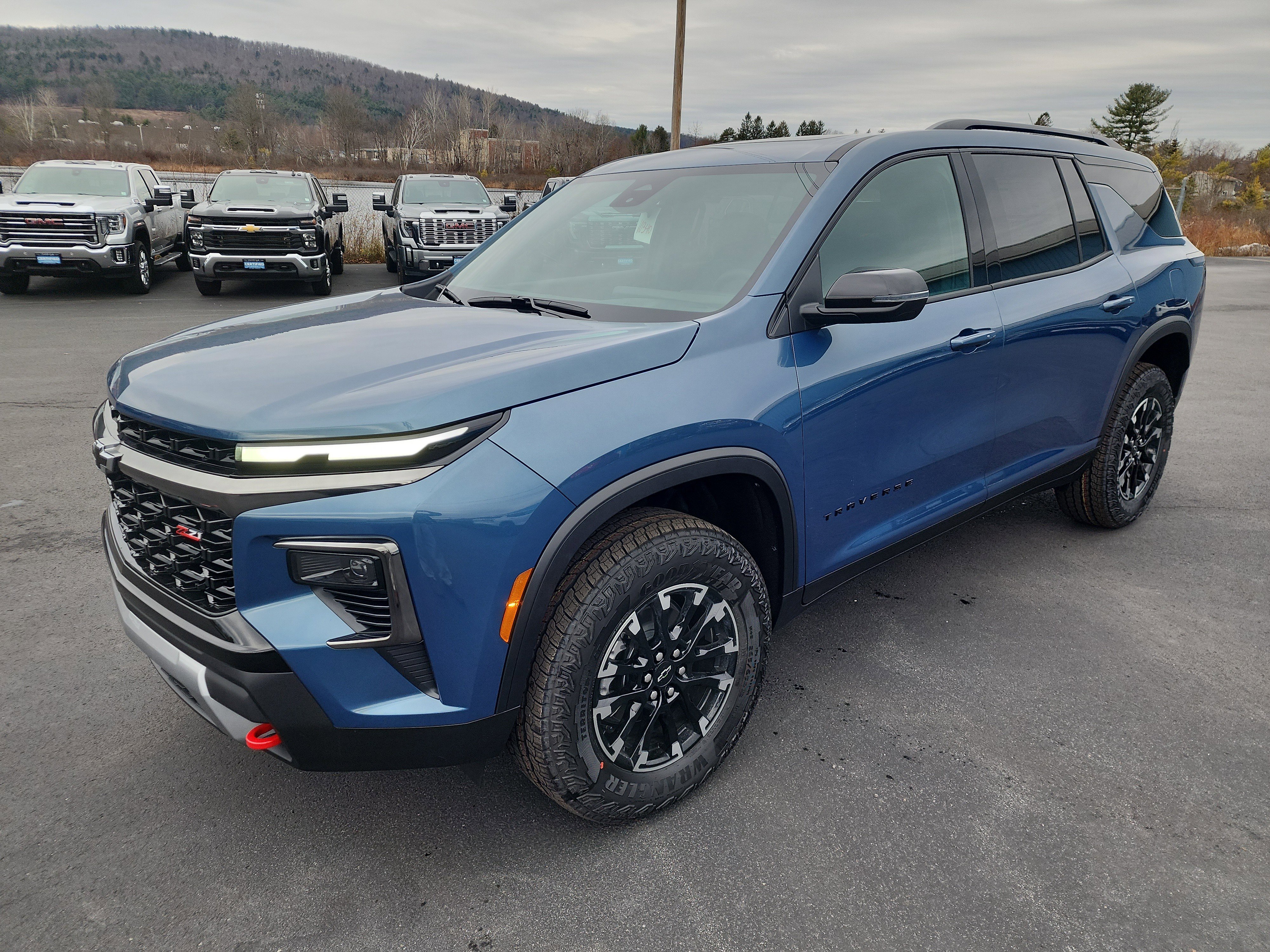 New 2026 Chevrolet Traverse Z71 AWD/4WD image 4