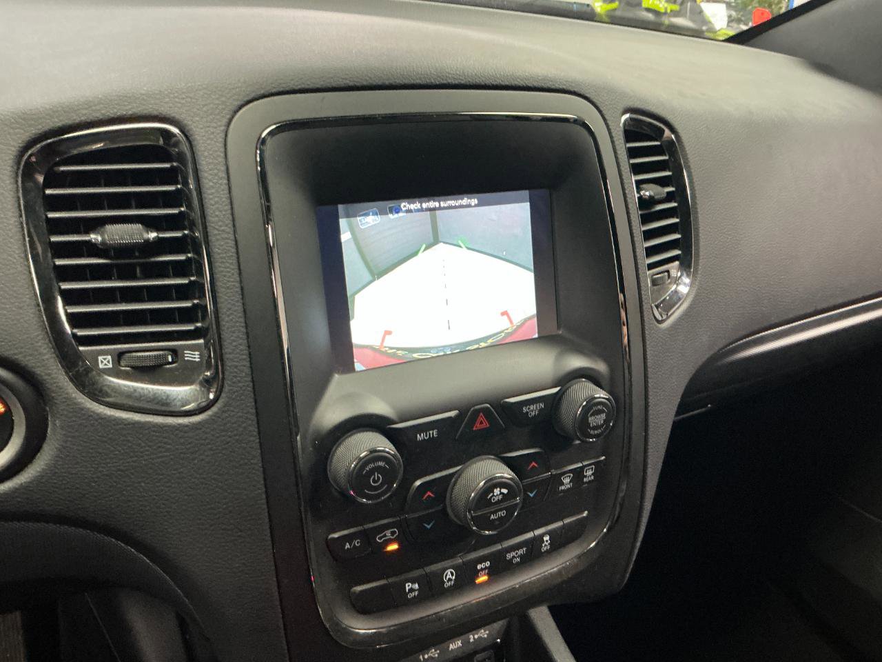 Used 2019 Dodge Durango GT w/ Blacktop Package AWD/4WD image 17