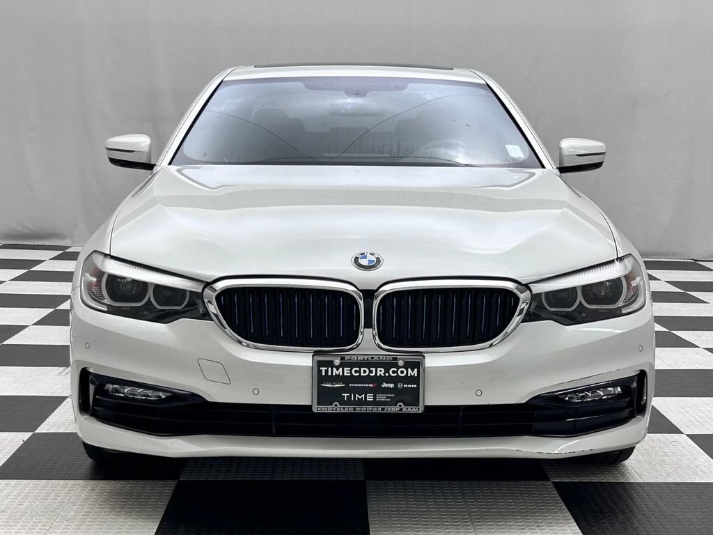 Used 2018 BMW 530e xDrive AWD/4WD image 3