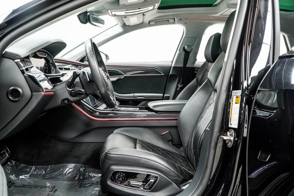 Used 2022 Audi S8 image 40