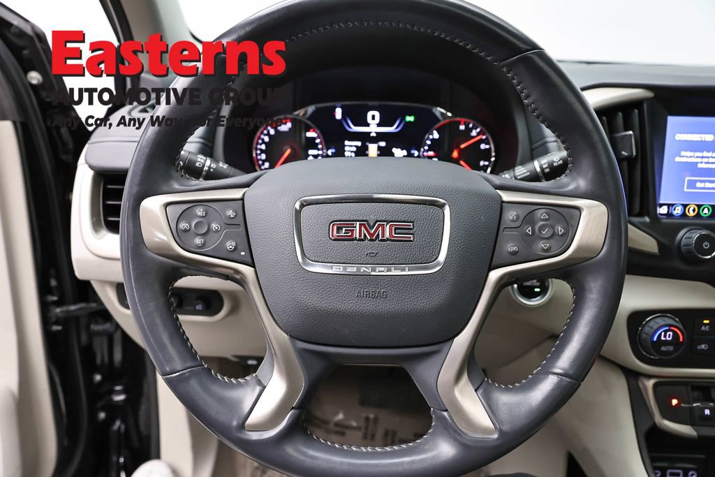 Used 2022 GMC Terrain Denali w/ Denali Premium Package AWD/4WD image 10