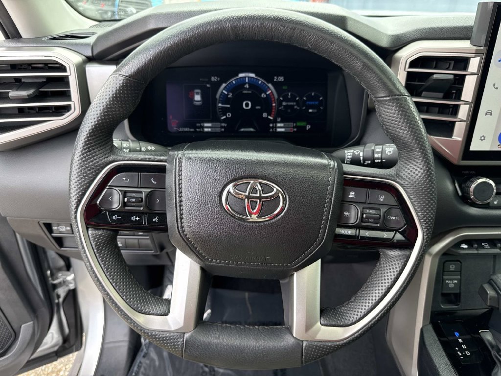Used 2024 Toyota Sequoia SR5 w/ SR5 Premium Package AWD/4WD image 44
