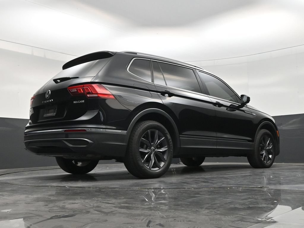 Used 2023 Volkswagen Tiguan SE FWD image 23