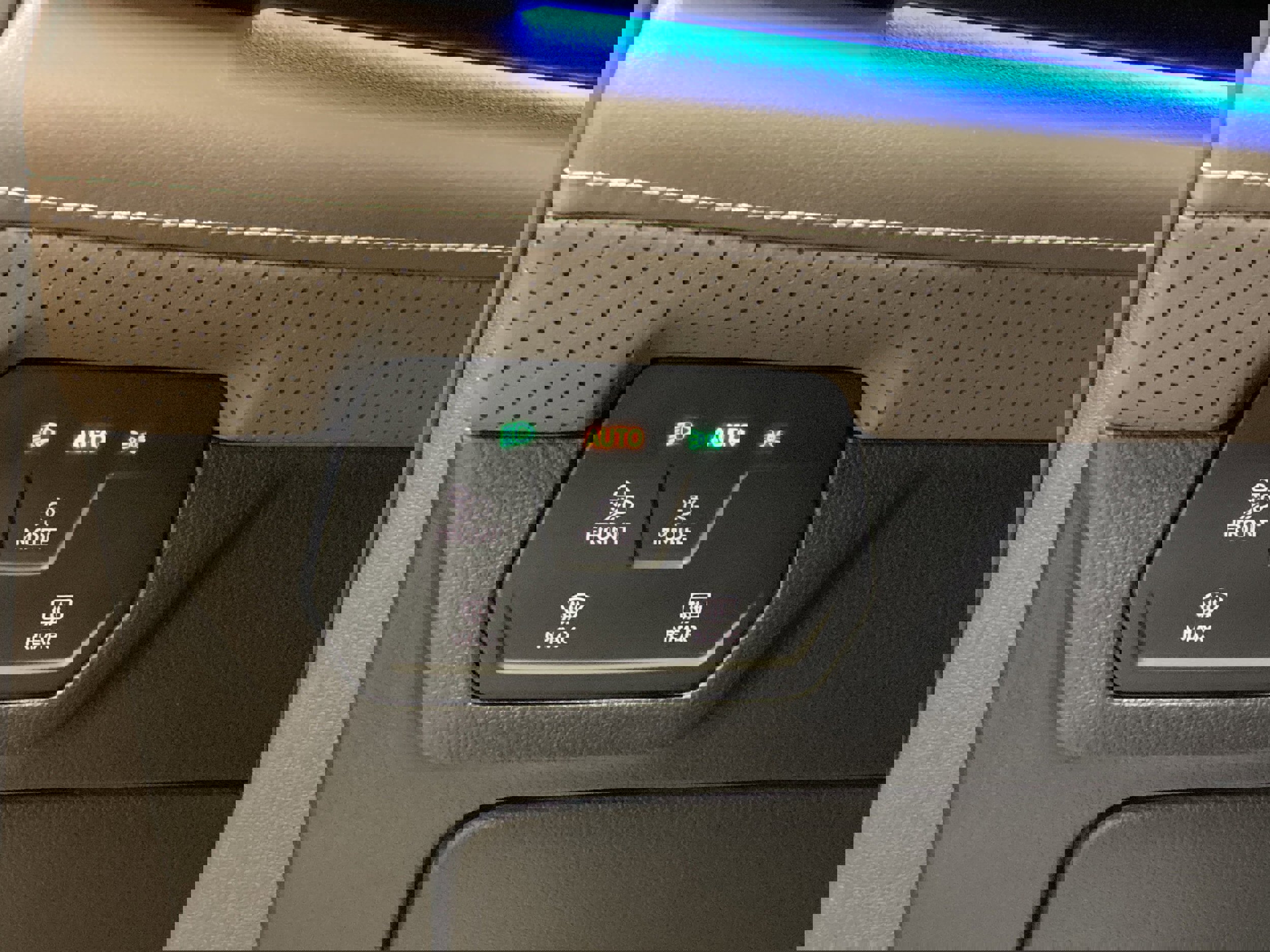 Used 2024 Volkswagen Atlas SEL image 19