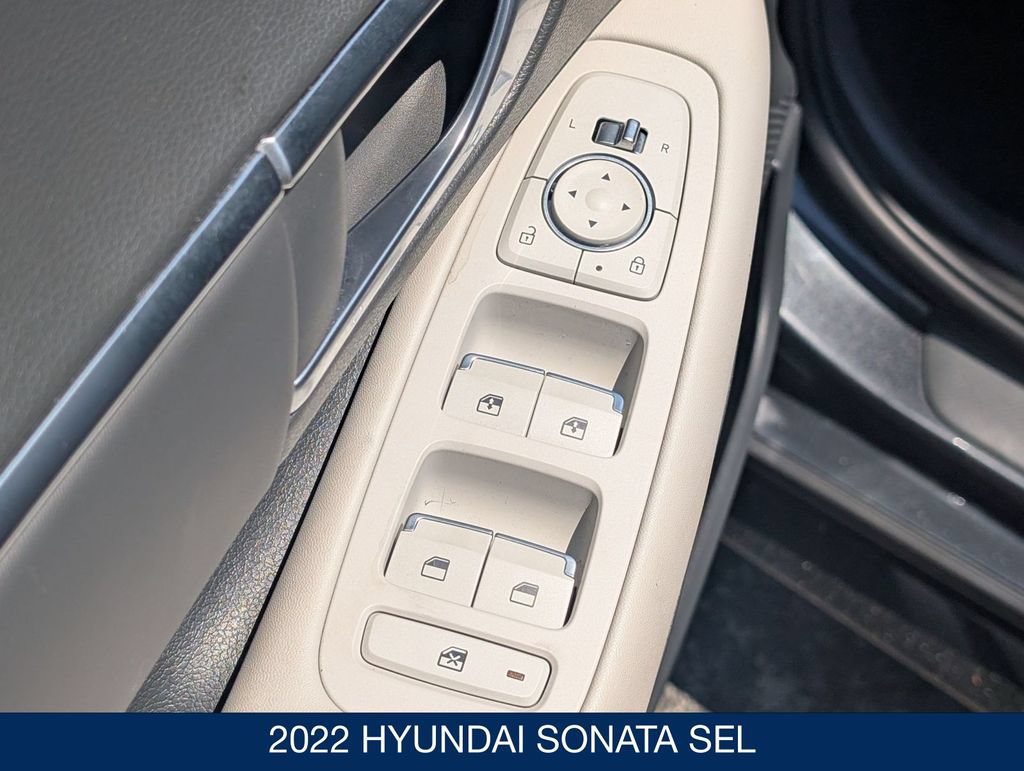 Certified 2022 Hyundai Sonata SEL w/ Preferred Accessory Package FWD image 12
