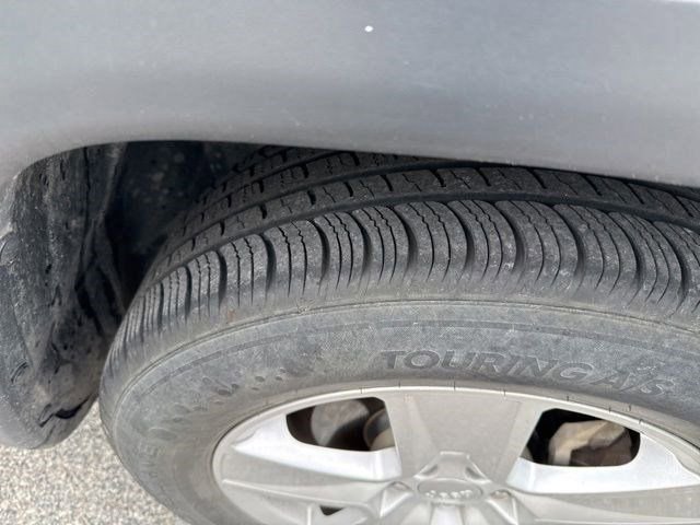 Used 2022 Jeep Compass Latitude FWD image 4