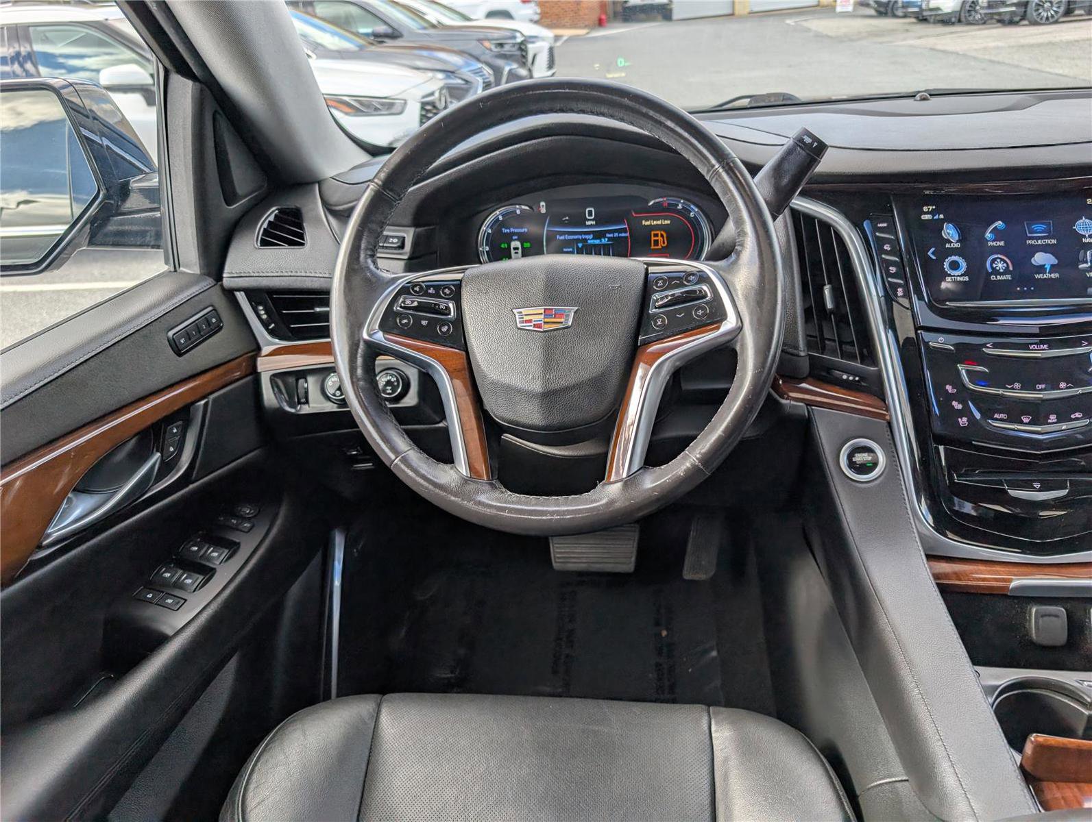 Used 2019 Cadillac Escalade Premium Luxury image 20