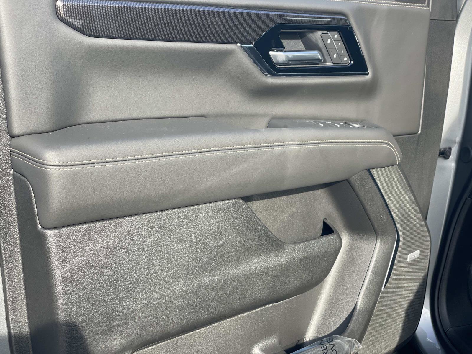 New 2026 GMC Yukon XL Elevation image 19