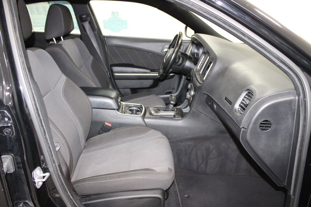 Used 2022 Dodge Charger SXT RWD image 23