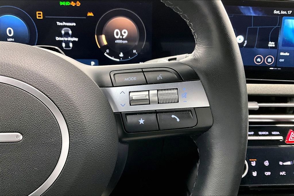 Used 2025 Hyundai Santa Cruz Limited image 25